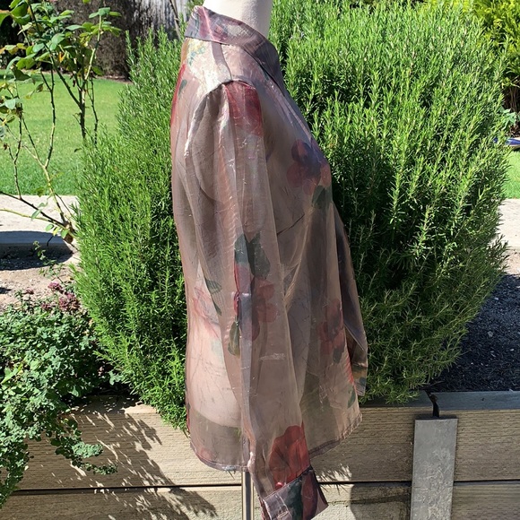 ELLEN TRACY | Sheer floral long sleeve button through blouse - Picture 3 of 6